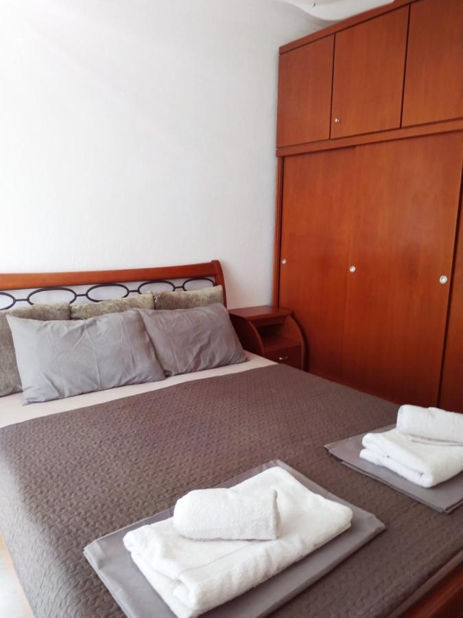 Argyri'S Peraia Apartment Екстериор снимка